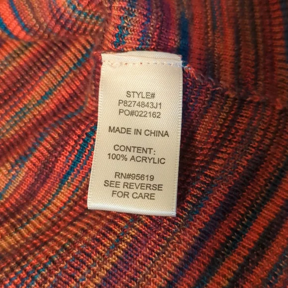 2/$10 John Paul Richards cap sleeve knit top - Picture 3 of 3